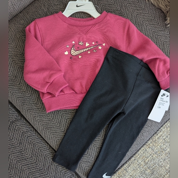 Nike Crewneck And Leggings 12 Months Outfit Toddler Girls - Picture 2 of 2